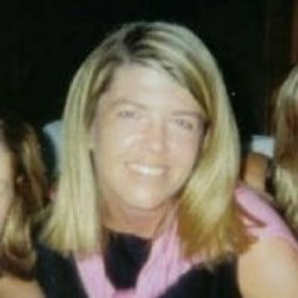 Meet your Posher, Laurie - Picture 1 of 1